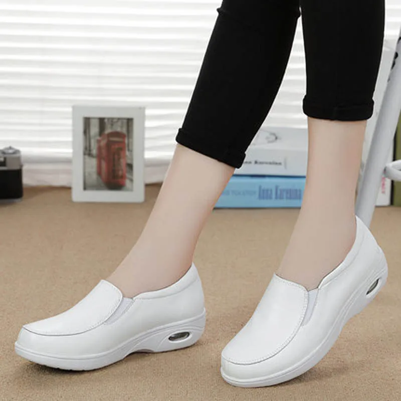 Новая женская обувь из натуральной кожи цвет белый для медсестер повседневная на