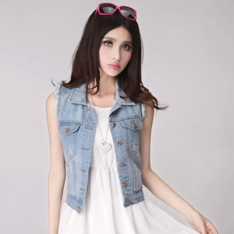 Женский джинсовый жилет на пуговицах безрукавка без рукавов модель 3XL весну и