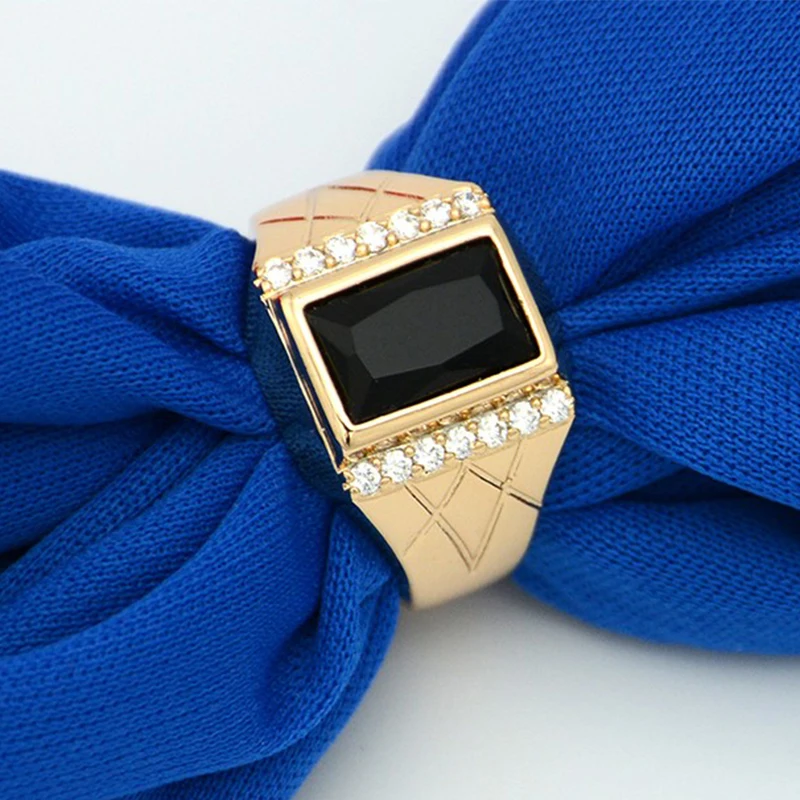 Печатка мужская с чёрным камнем позолоченным покрытием.|men wedding ring|wedding ringsring for |
