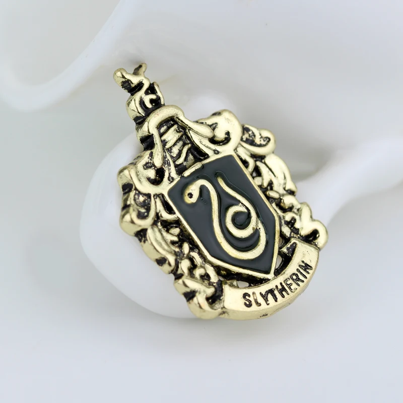 Хогвартс значок колледжа брошь волшебный Гриффиндор Слизерин Ravenclaw Hufflepuff символ металлический значок булавка шляпа брошь для одежды Ювелирные изделия