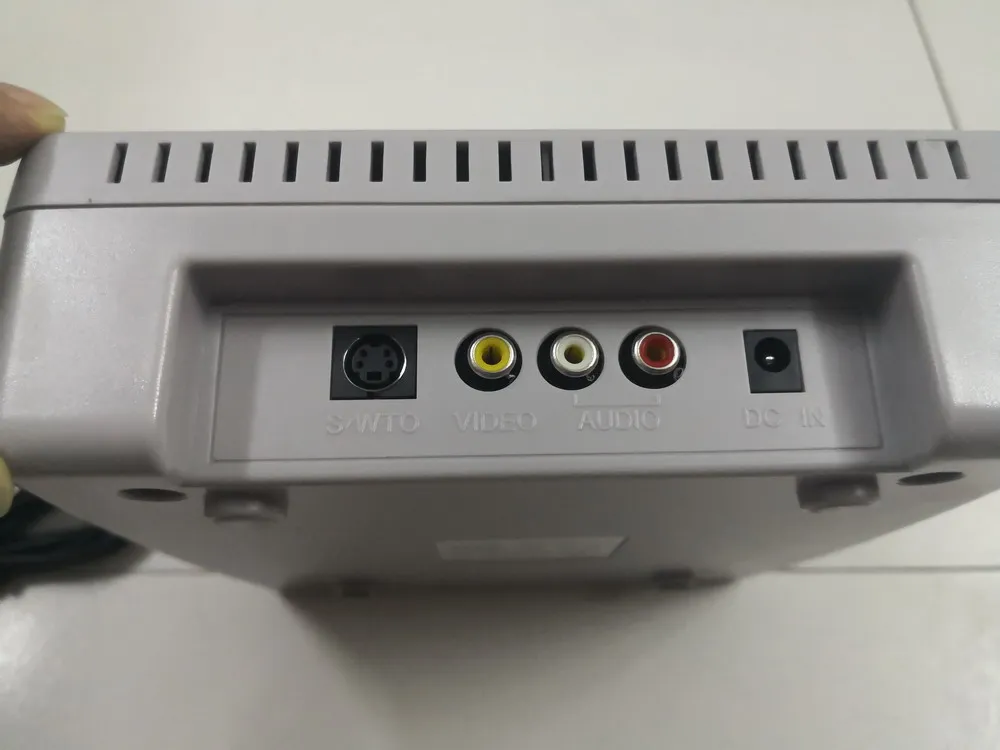 Новинка для ТВ Видео игровая консоль для Snes 16 бит игры с двумя Проводные джойстики S-Video& NTSC RCA выход