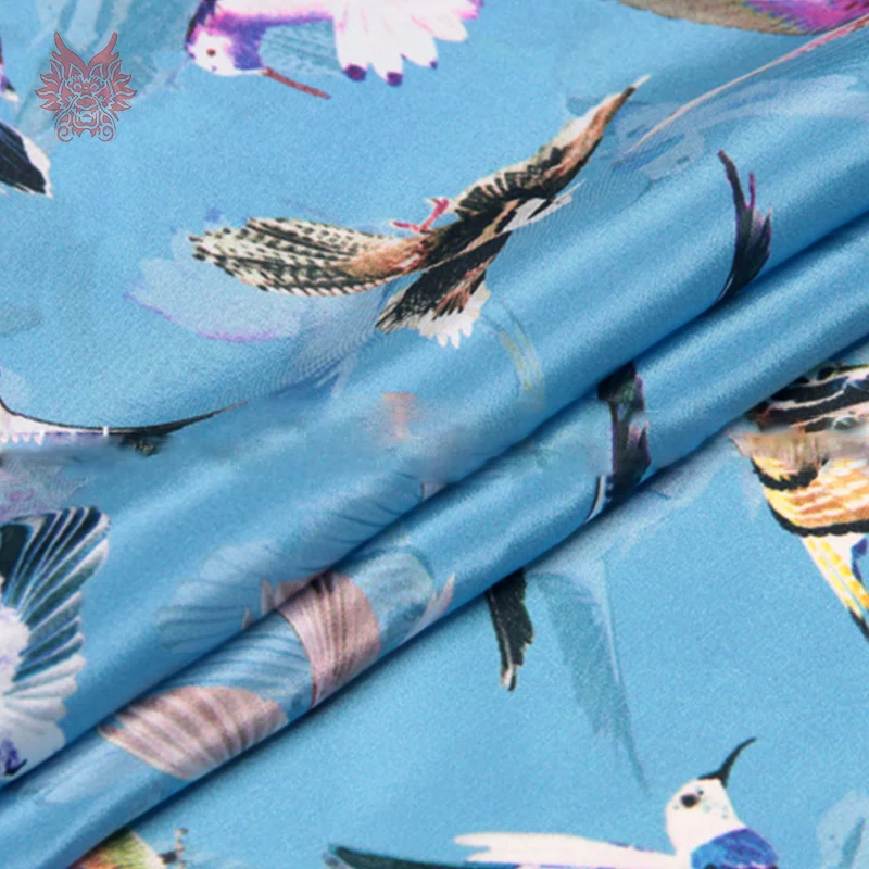Весна Лето 100% шелк крепдешин ткань для платья Белый Синий прекрасная птица