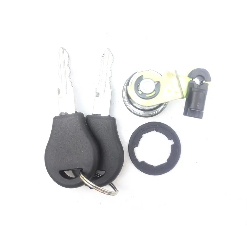 Universal door lock with key for 80600-01G25(RHD) | Автомобили и мотоциклы