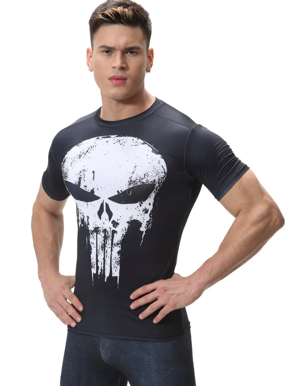 Красная мужская футболка с коротким рукавом принтом героя черно-белая | Спорт и