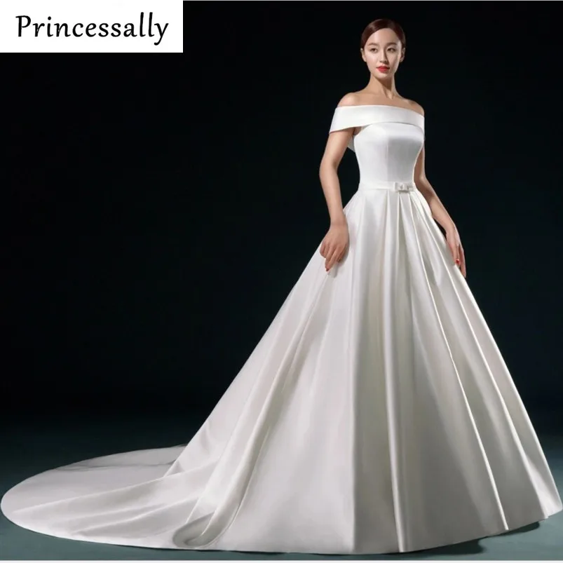 Простое Элегантное свадебное платье со шлейфом винтажное атласное с вырезом