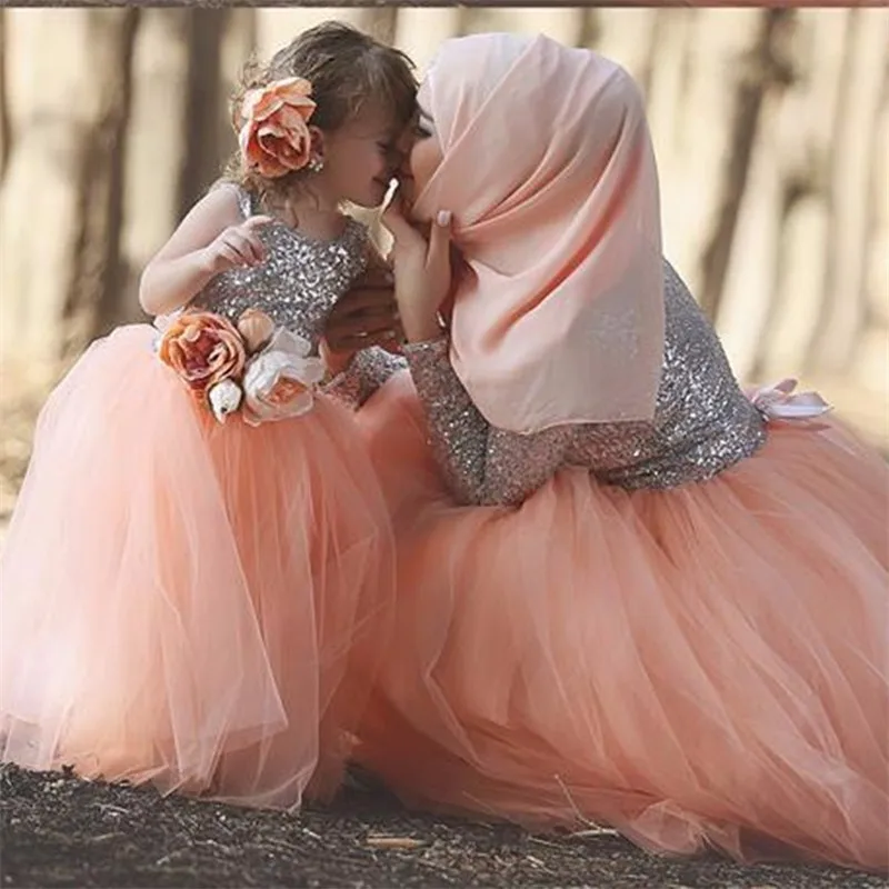 

Cute 2021 Lovely Ball first communion dresses for girls Flowers Sequins kids evening gown flower girl dresses for weddings