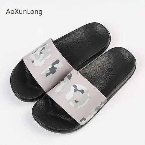 AoXunLong/мужские шлепанцы; летние сандалии для ванной; модная одежда; домашние мужские пляжные вьетнамки на нескользящей мягкой подошве; Новинка - Цвет: Black Grey