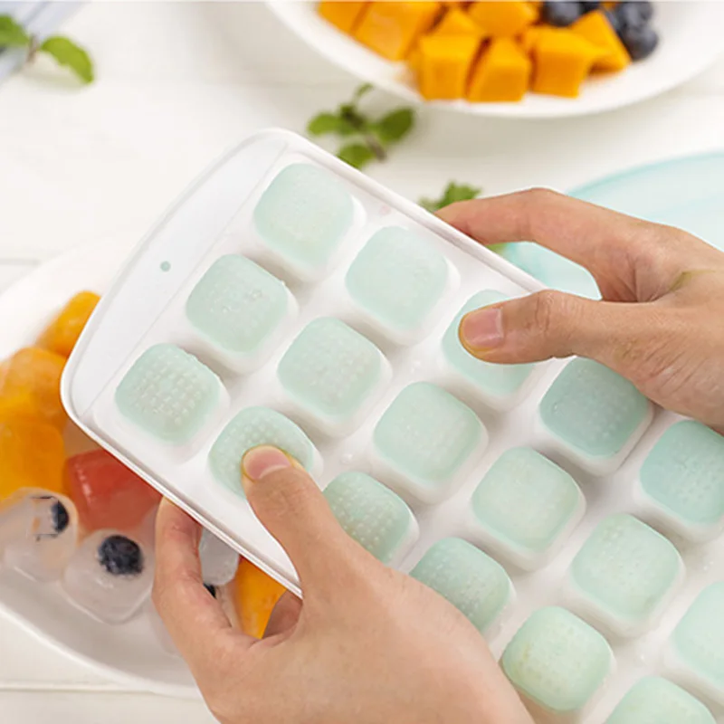 

Ice Cube Trays Flexible Silicone Ice Trays With Spill-Resistant Lids Easy Release Ice Trays Make 21 Ice Cube BPA Free Stackable