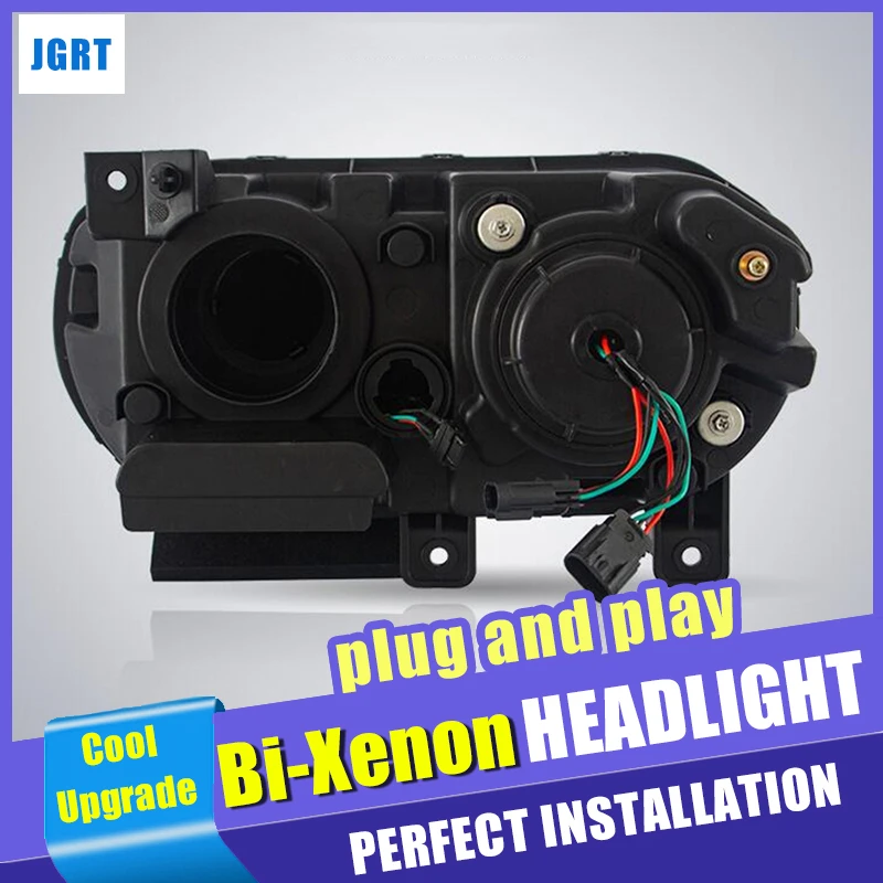 

LED Halo Projector Head Lamp for 2009-2014 Dodge Challenger Headlight LED Angel Demon Eyes Dynamic turn signal Bi-Xenon headlamp