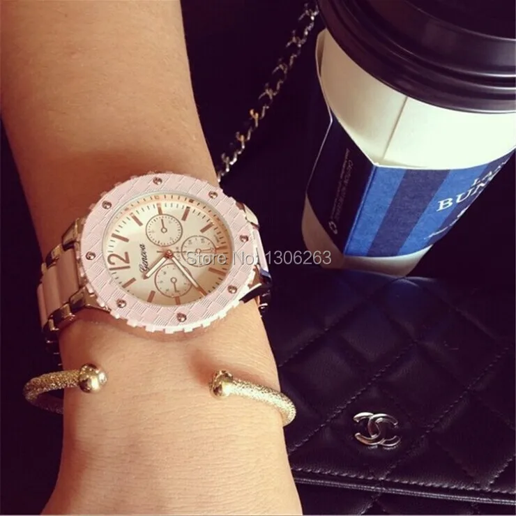 Надежные кварцевые часы женские золотые Женевские Relogio Feminino металлические 2015