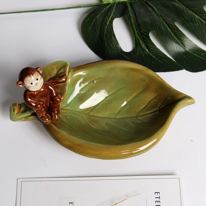 

Ceramic Monkey Leaf Creative Home Decor Crafts Room Decoration Handicraft Ornament Porcelain Novelty Happy Birds Figurine Plate