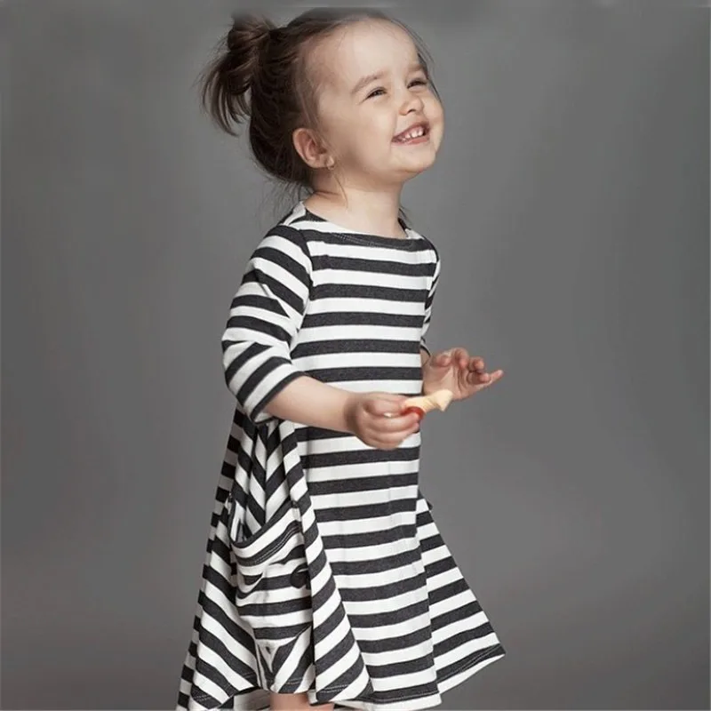 Family Matching Outfits 2018 Autumn mother and daughter dress Loose Black white stripes family look clothing | Мать и ребенок
