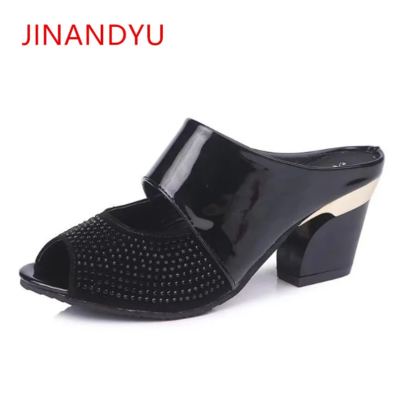 

2018 Hot Sale Women Patent Leather Slippers Rhinestone Slides Thick High-heeled Sandals Women Open Toe Ladies Summer Slippers