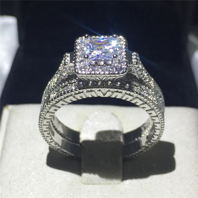 Женское кольцо с белым кубическим цирконием винтажное обручальное из серебра 925