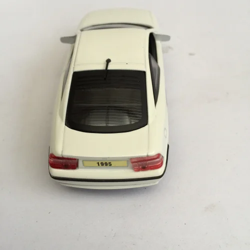 Delprado 1/43 Масштаб Модель автомобиля игрушки 1995 Opel Calibra литой металл модель игрушка