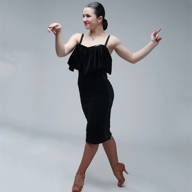 Женский костюм для латиноамериканских танцев черное бархатное платье с оборками