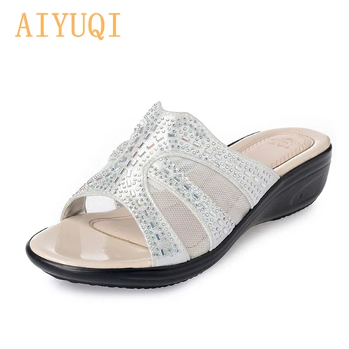 Silver AIYUQI г. Женские Летние вьетнамки, уличные блестящие стразы, золотистые шлепанцы модная Милая обувь на плоской подошве, большие размеры 41, 42, 43 - Цвет: Silver