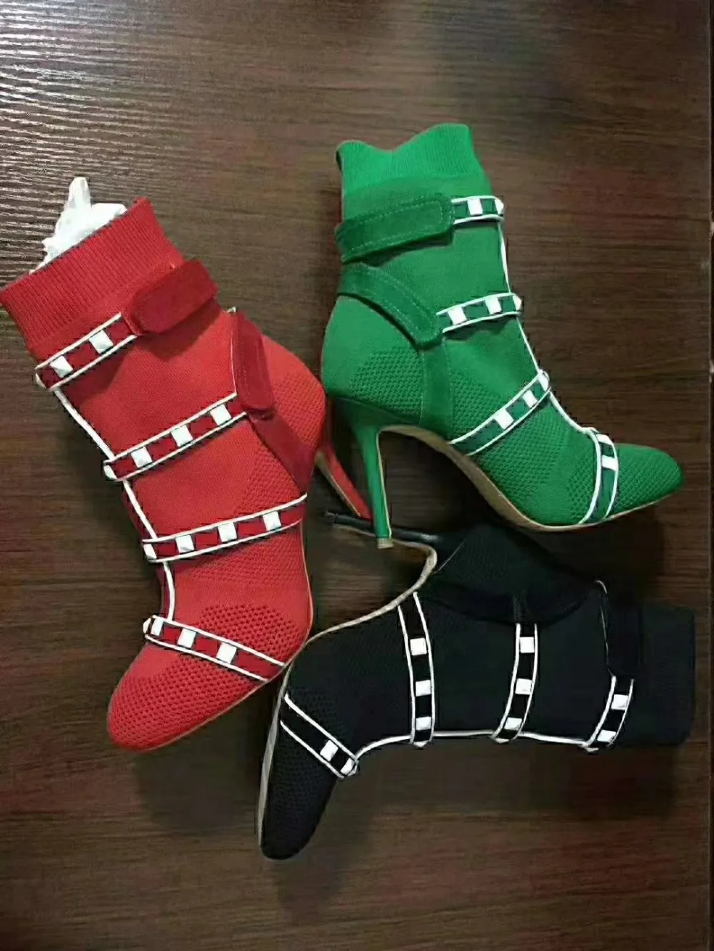 Роскошные дизайнерские женские короткие мотоциклетные ботинки на высоком каблуке женские ботинки с круглым носком бархатные и ботильоны эластичные тонкие носки