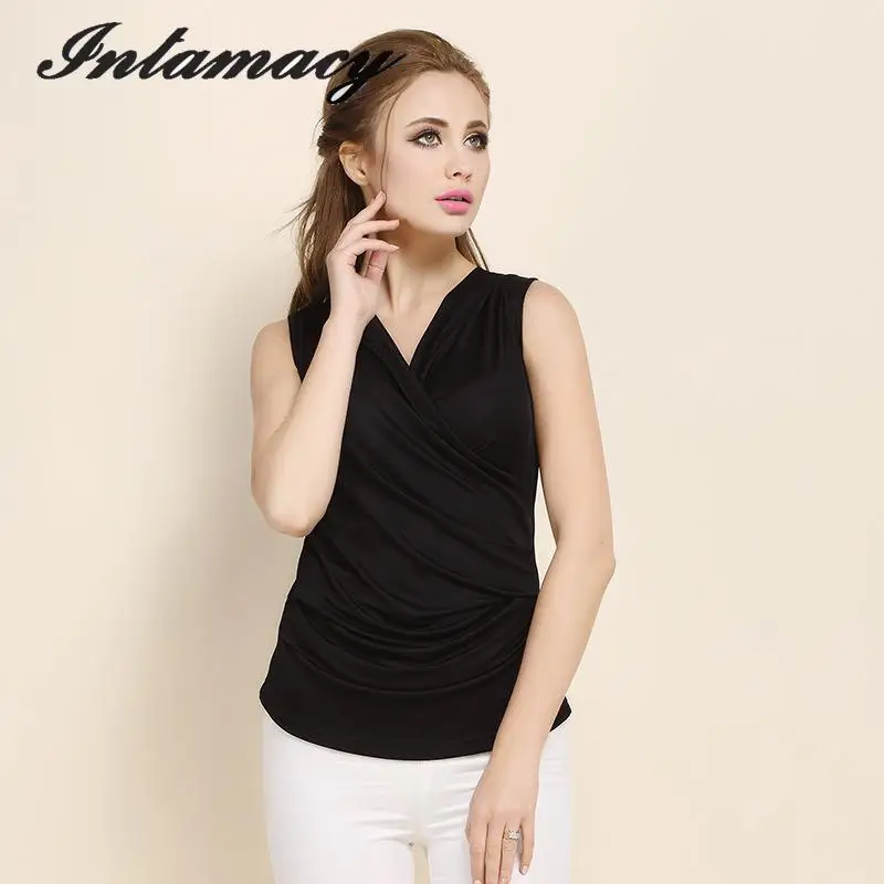 Шелковая трикотажная жилетка без рукавов с треугольным вырезом плиссированная