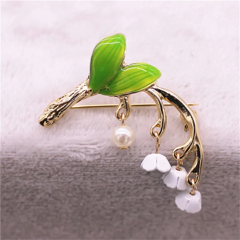 Фото Новая Милая свежая и милая зеленая эмалированная брошь Лилия Орхидея булавка для