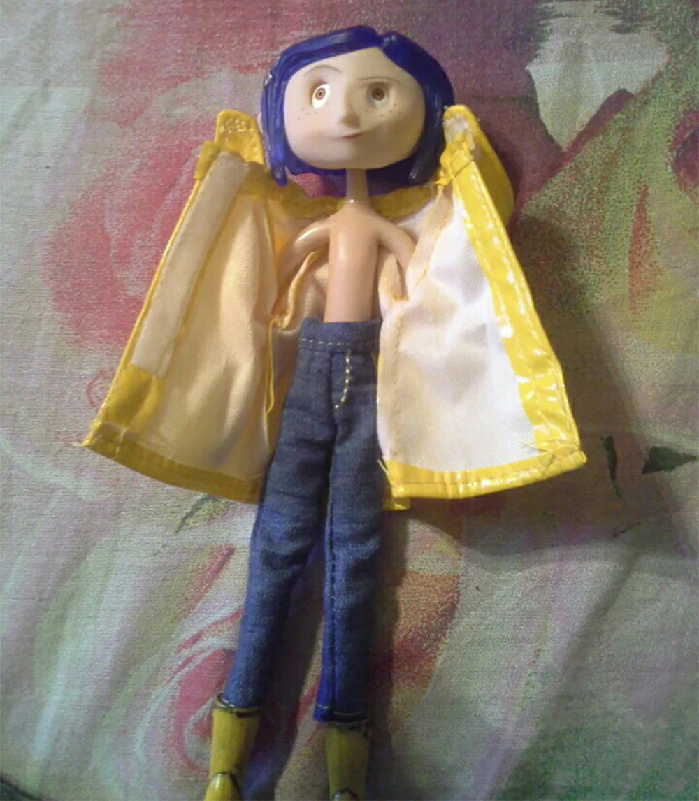 Фигурка куклы Neca Coraline в полоску рубашка свитер дождевик секретная дверь y la Puerta