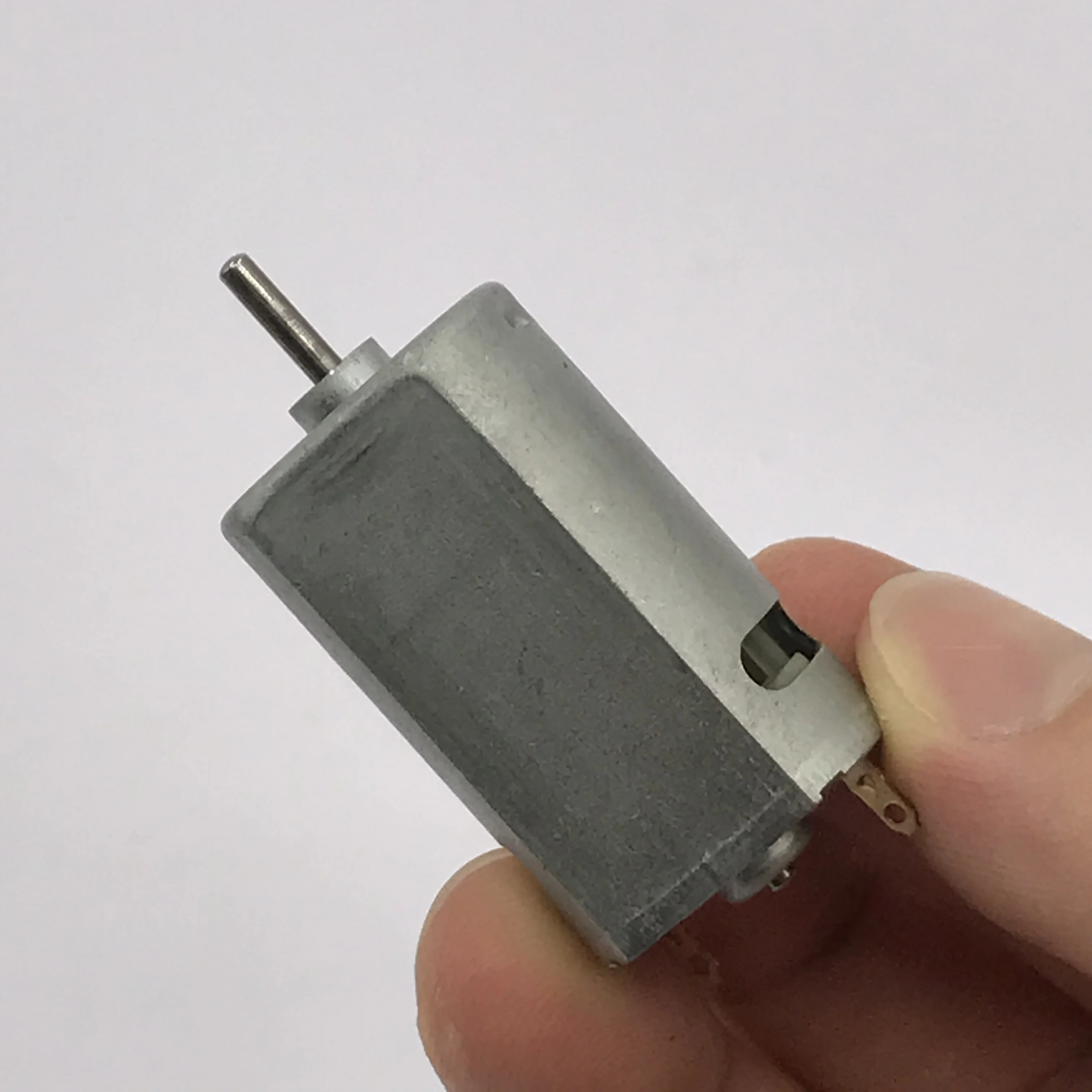 Высокоскоростная карбоновая щетка постоянного тока 3 В ~ 6 в 25500 об/мин мощный