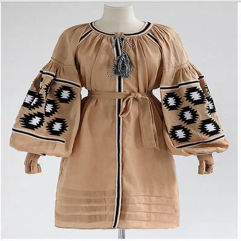 Женское льняное платье цвета хаки винтажное свободное хлопковое с вышивкой