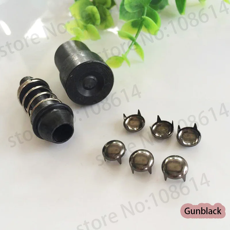 Купольная головка 4 когтя шпильки с штампами Серебро Золото gunblack бронза панк шип Заклепки Шпильки для кожаных ремесленных сумок одежда ремень - Цвет: studs and 1set Dies