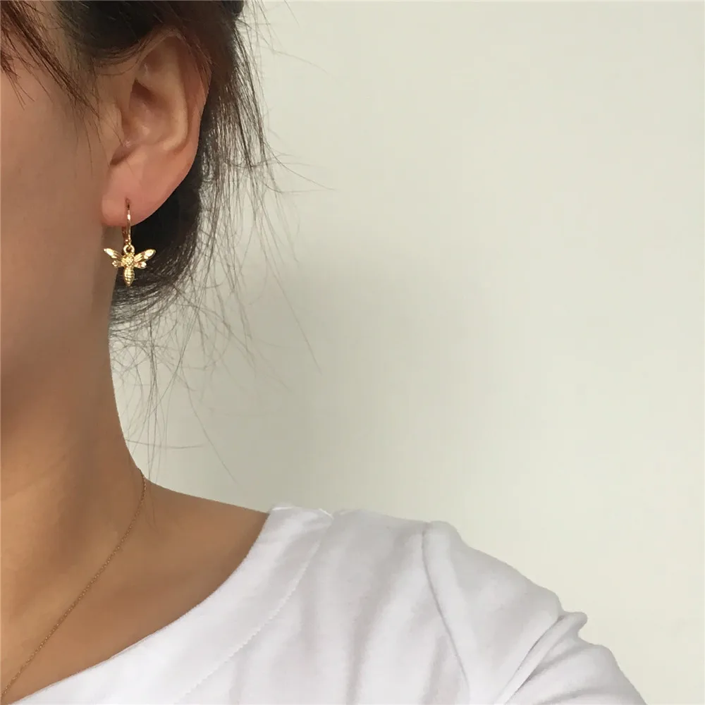 S/S Новое поступление девчачье золотое покрытие медовая пчела очаровательные серьги-кольца для женщин и девушек милые серьги