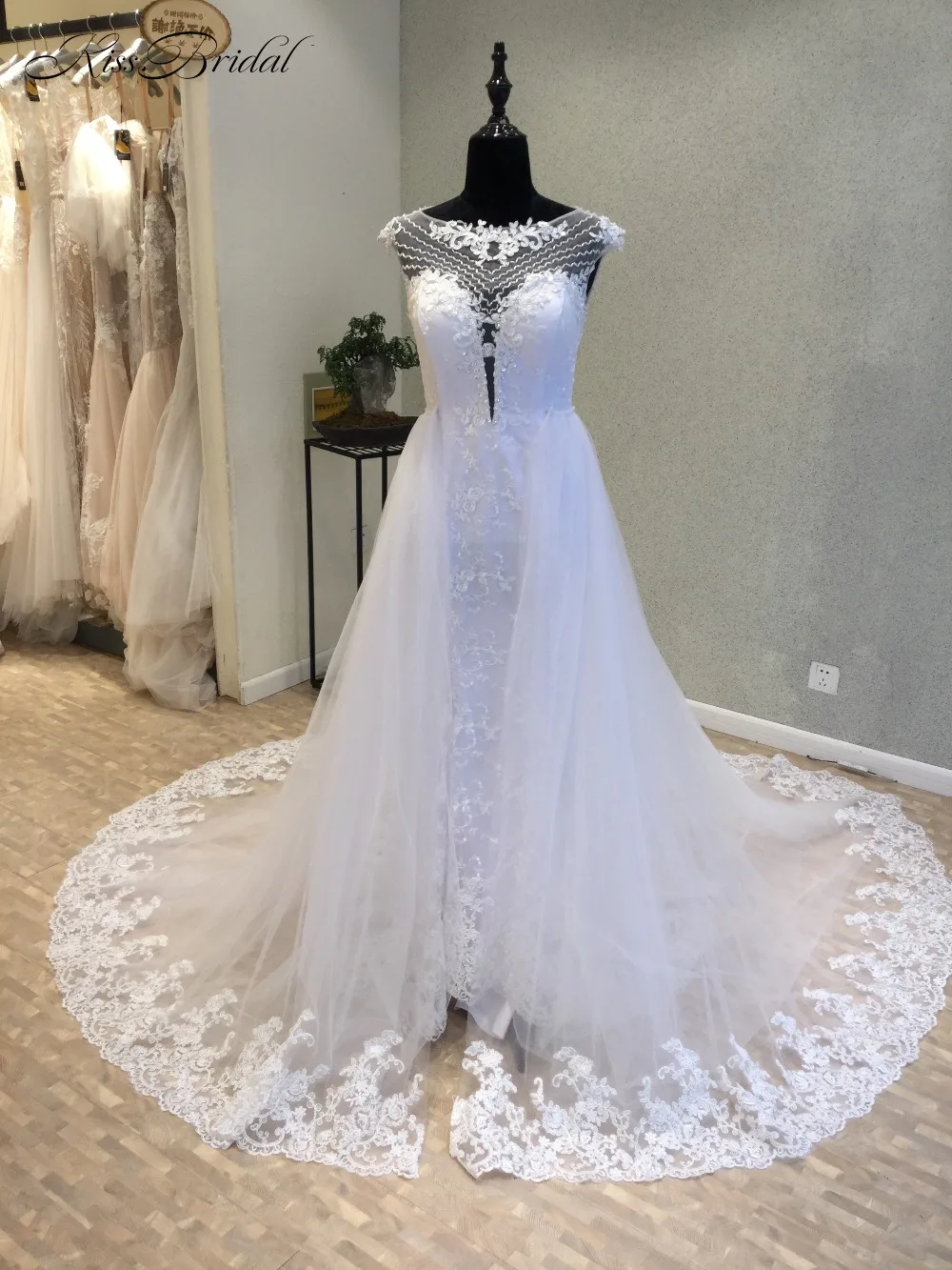 

Новое прибытие длинное свадебное платье 2020 Совок без рукавов A-Line Часовня Поезд Кружева Тюль Свадебные платья Vestido de noiva
