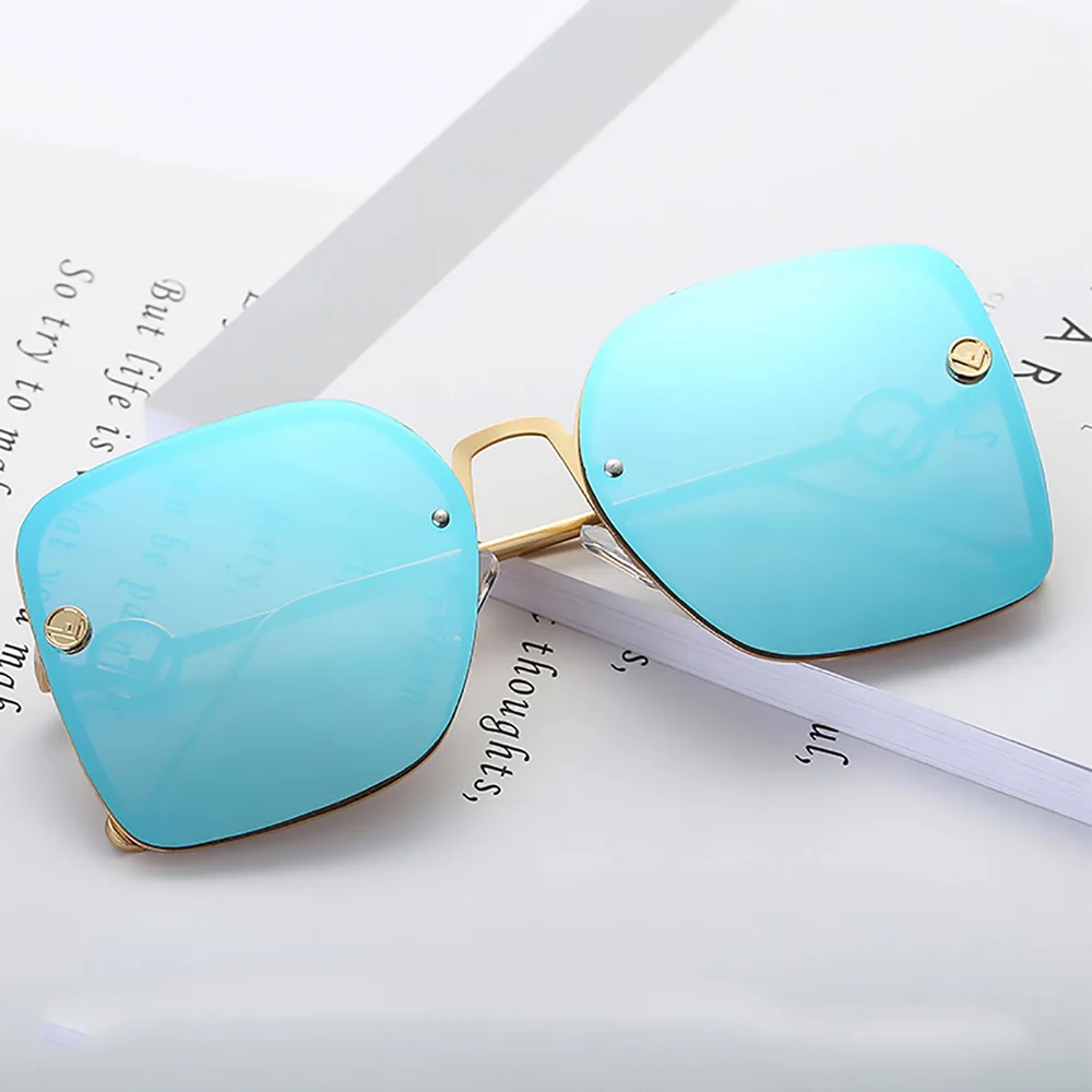 Retro F Designer Square Sunglasses Women Men Oversized Vintage Glasses Black Sun Glasses Shades UV400 Accessory Eyeglasses