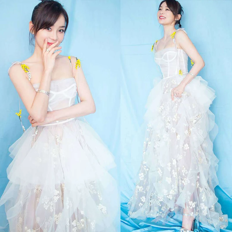 Женское вечернее платье с цветочной вышивкой подиумное длинное на шнуровке