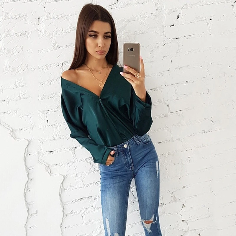 2019 Autumn fashion women loose blouse sexy v-neck long-sleeved bat sleeve shirts casual solid color elegant tops |