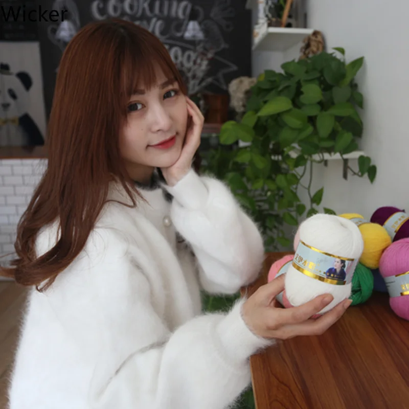 Long Plush Mink Cashmere Yarn Yarn for Knitting Warm Delicate Fluffy Yarn for Hand Sweater Cardigan Hats Soft Yarn for Women Men
