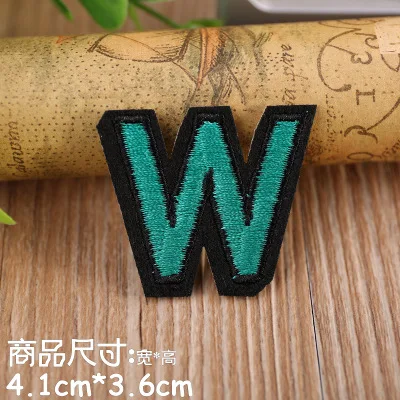 W 1 шт Цвет мультфильм Английский алфавит нашивки в виде надписей клеящиеся утюгом украшения патч для нашивка для одежды паста для одежда мешок брюки шить - Цвет: W