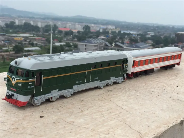 Высокая моделирования модель поезда. 1: 87 масштаб сплава тяните назад двойной поезд, пассажирский отсек, металлические игрушечные машинки - Цвет: 1