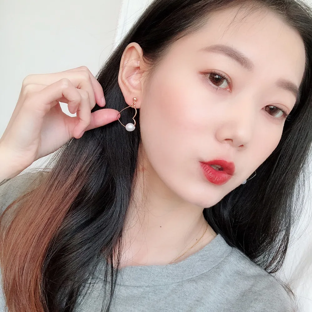 

Golden Hollow Heart Hoop White Simulated Pearl Dangle Earrings Women Drop Earrings