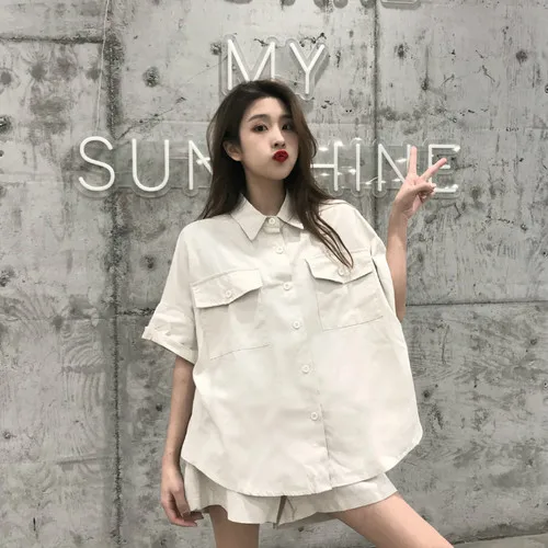 Однобортные шорты без рукавов с воротником и поясом на резинке в шикарном стиле