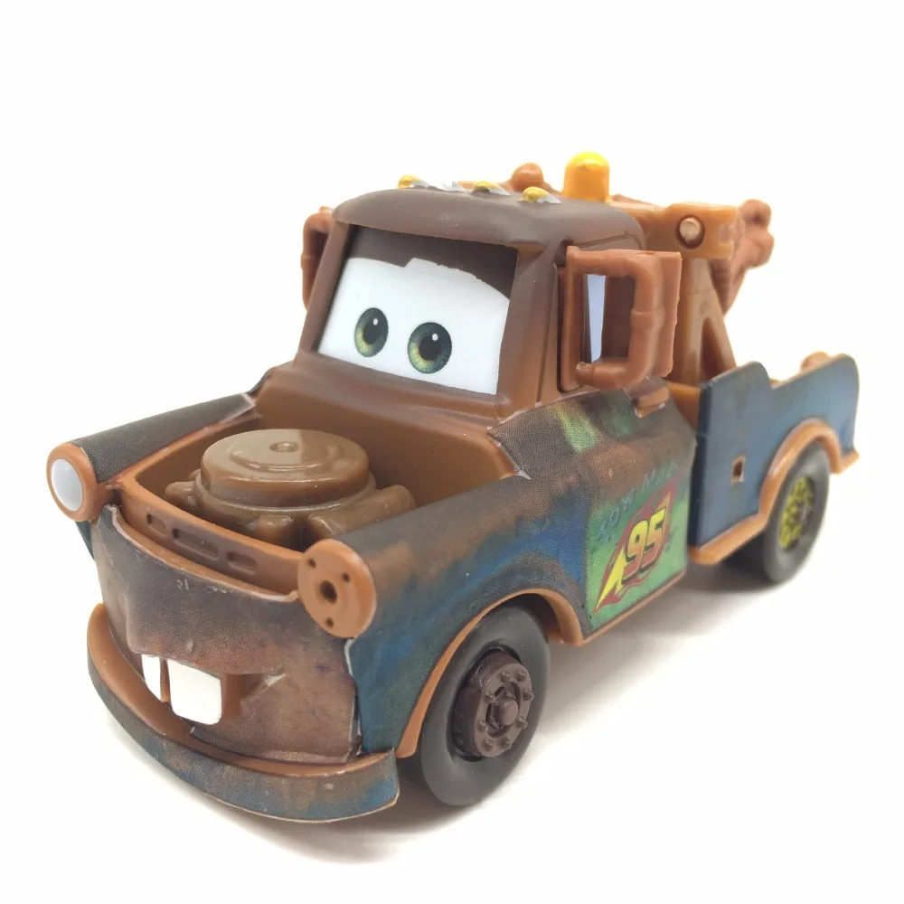 Tow Mater машина