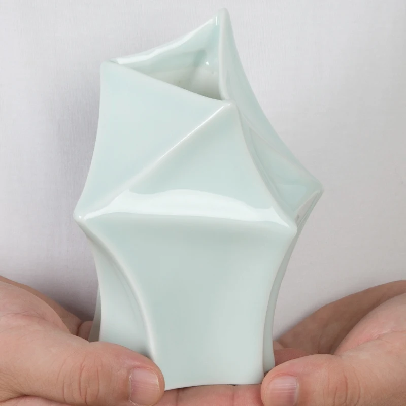 

Modern Simple Ceramic Vase Jingdezhen Porcelain Vases Ornaments Creative Art Vase Crafts Furnishings Home Office Decoration
