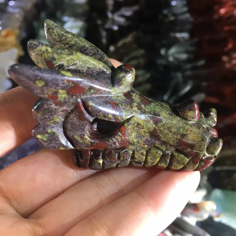 

1pcs Natural quartz Carved Crystal Dragon Skull/Head Healing Reiki