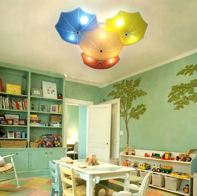 Современные потолочные лампы для детской спальни разноцветные со стеклянным