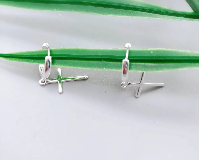 

Wholesale 925 Sterling Silver Jewelry Cross Clip Earrings Women Pure 925 Silver Earrings Brincos Pendientes de plata