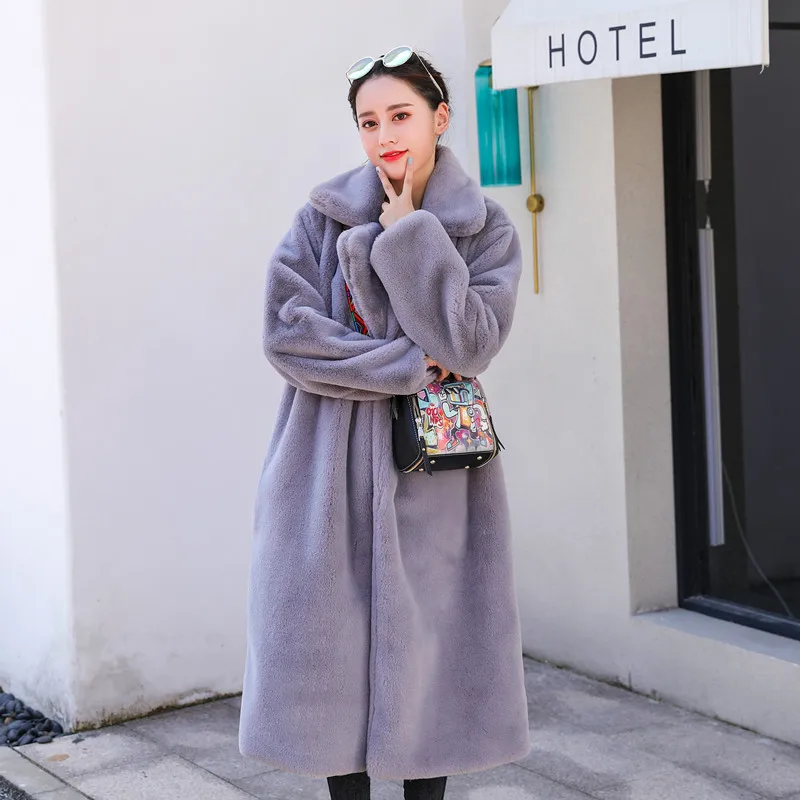 Женское теплое пальто из искусственного меха на осень и зиму свободная пушистая - Фото №1