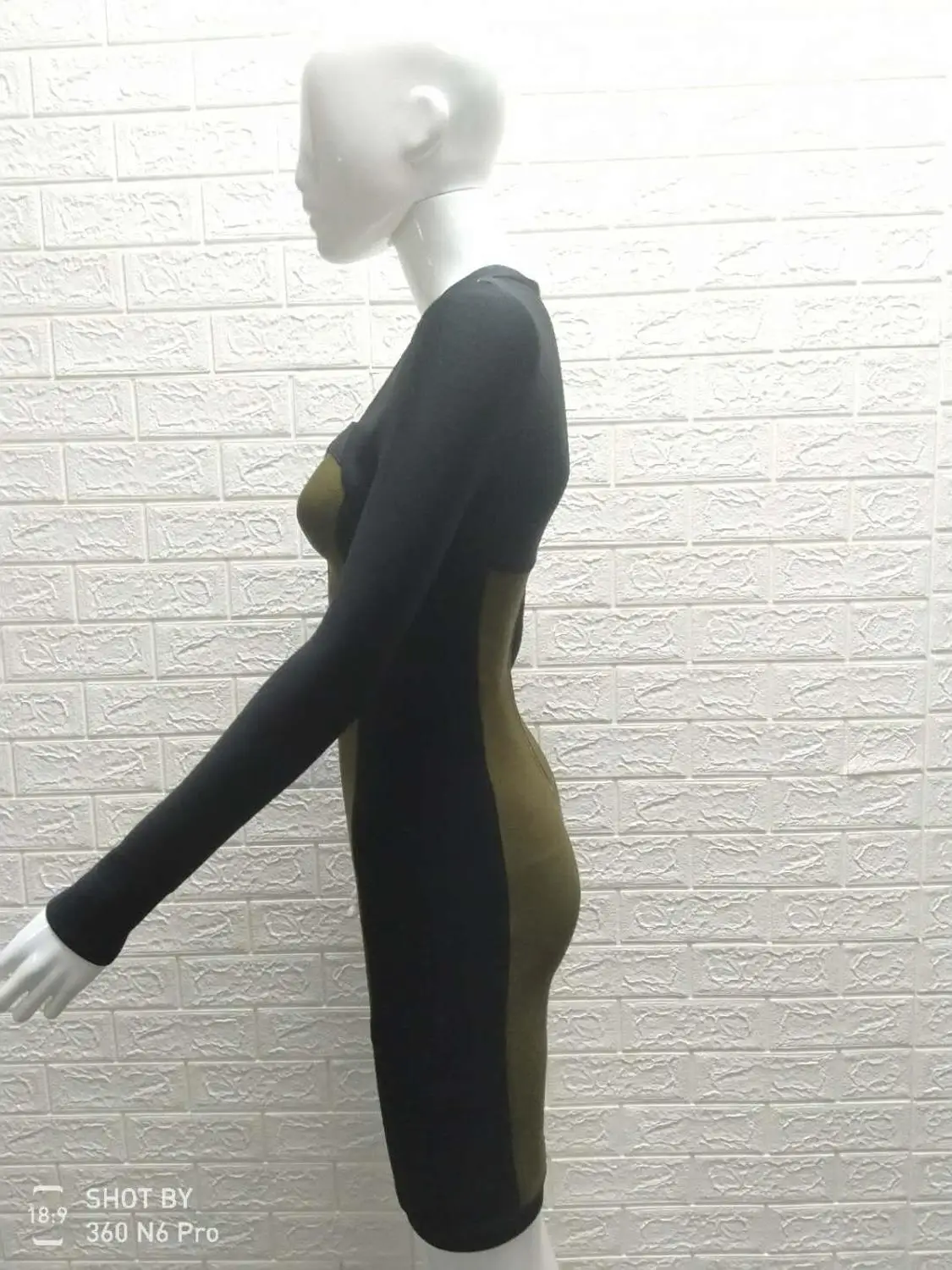 

Elegant high quality sexy women green v neck long sleeve women bodycon mini bandage dress wholesale