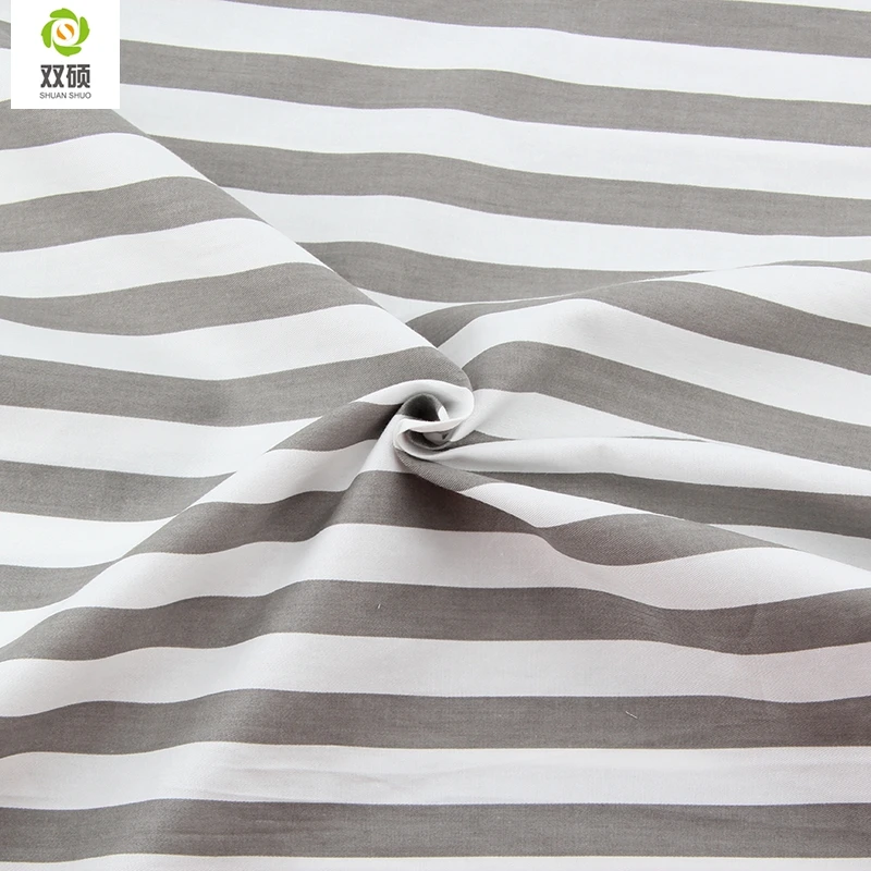 Серые облака с цветочным принтом хлопчатобумажная ткань хлопок жира qarters