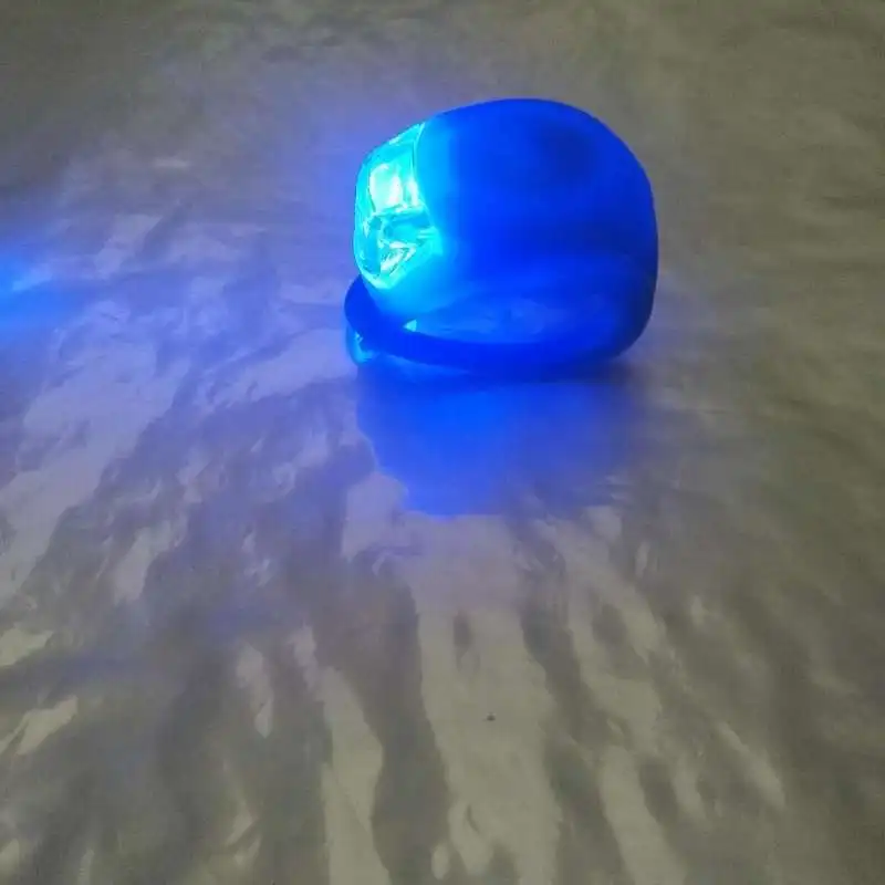 Светодиодный велосипедный светильник s силиконовый на переднее и заднее колесо