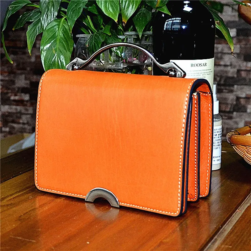 Женский маленький кошелек ручной работы из натуральной кожи растительного