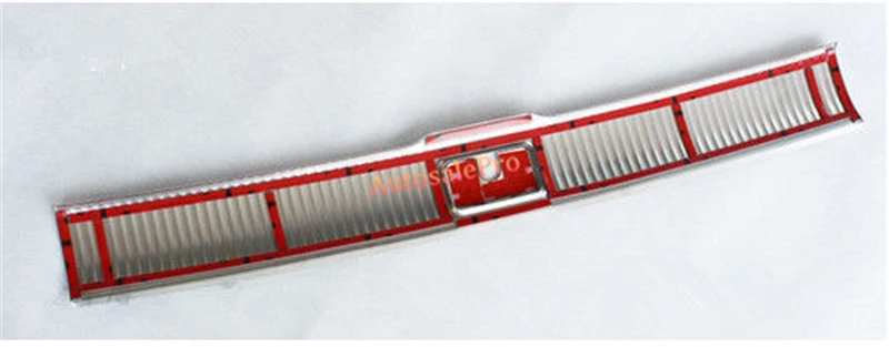 Стальная хромированная внутренняя защитная накладка на задний бампер Накладка