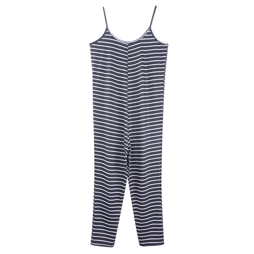 Трикотажный женский комбинезон в полоску с V-образным вырезом |